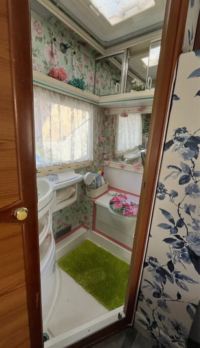 94 Ford Pilote Motorhome Campervan - Image 3