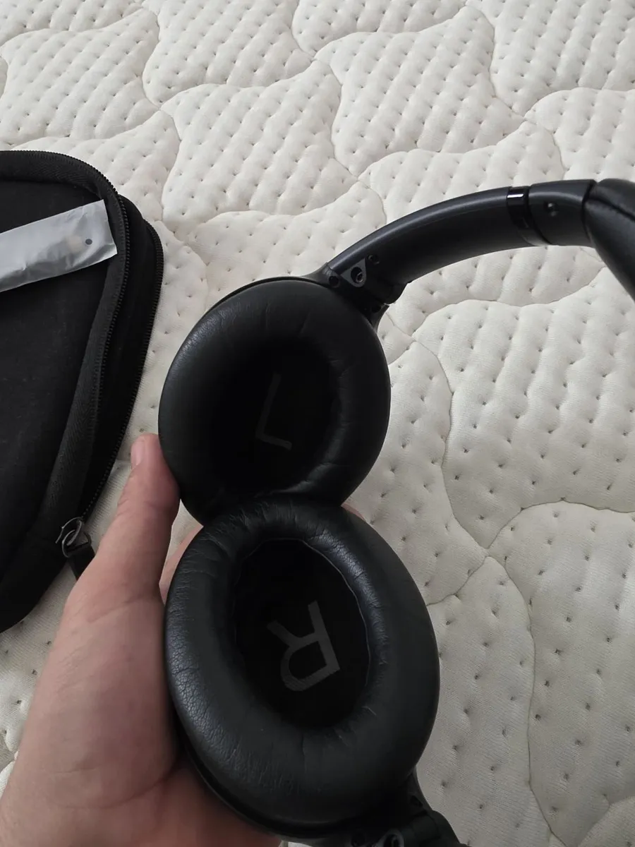 Bose QuietComfort (SC Edition) - Image 3