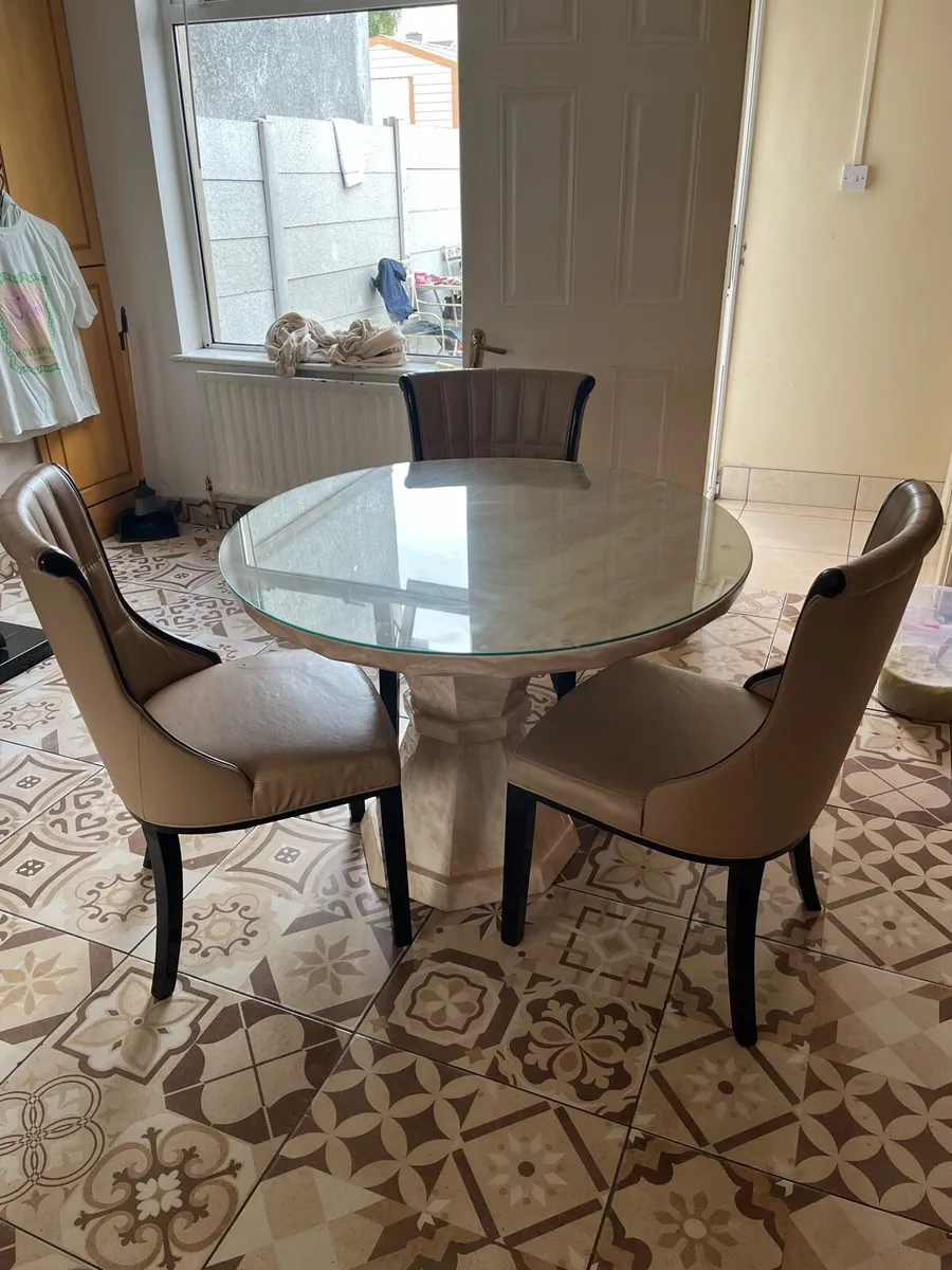 Marble effect table and chairs - Image 1