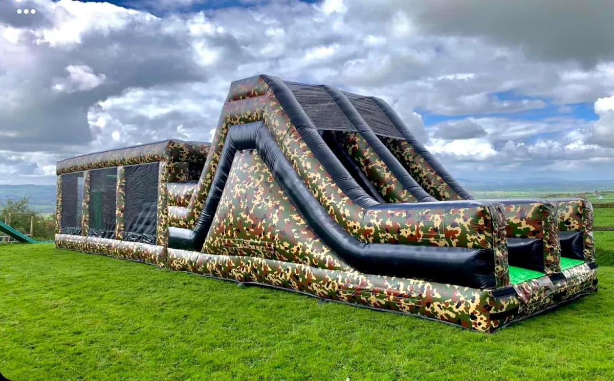 Bouncy castles - Image 1