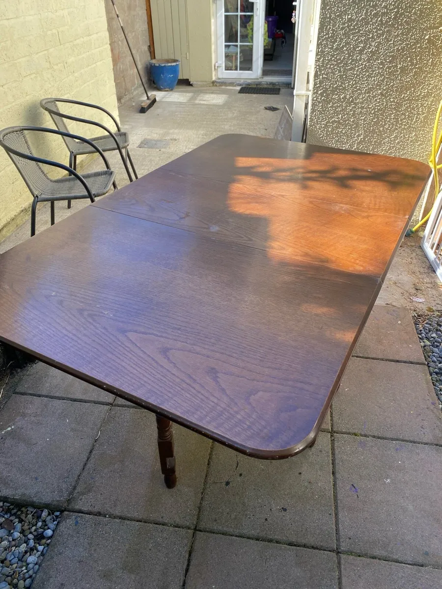 Mahogany foldable kitchen table and four chairs - Image 4