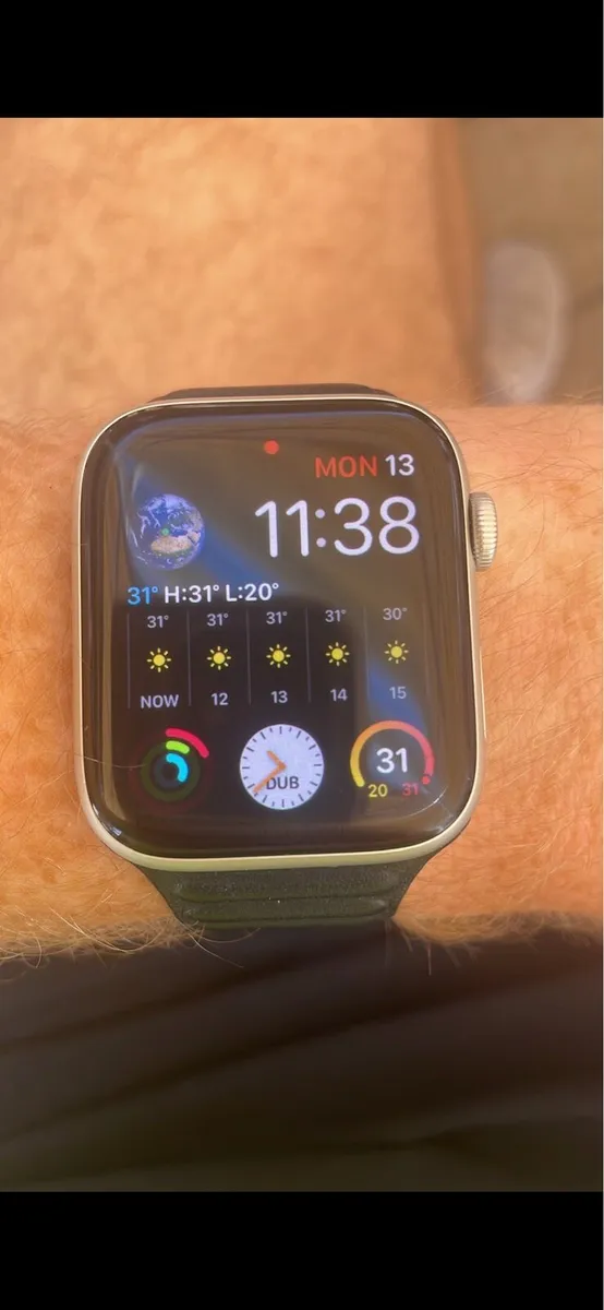 Apple Watch SE 44m - Image 2
