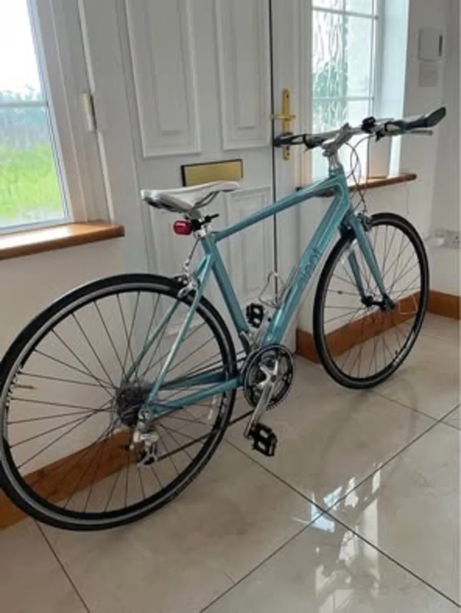 Bike - Racer - Turbo Trainer - Image 1