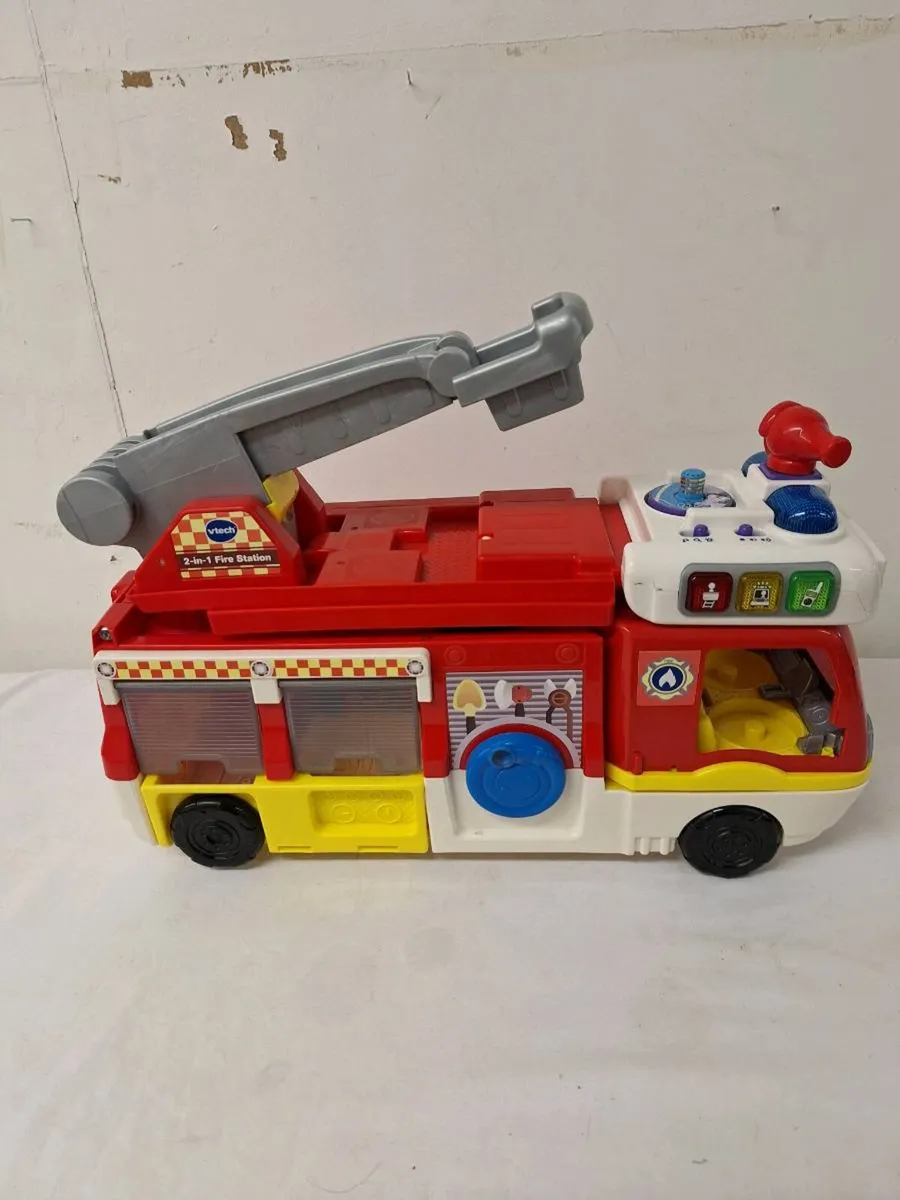 Selection of six toys all for €20 - Image 1