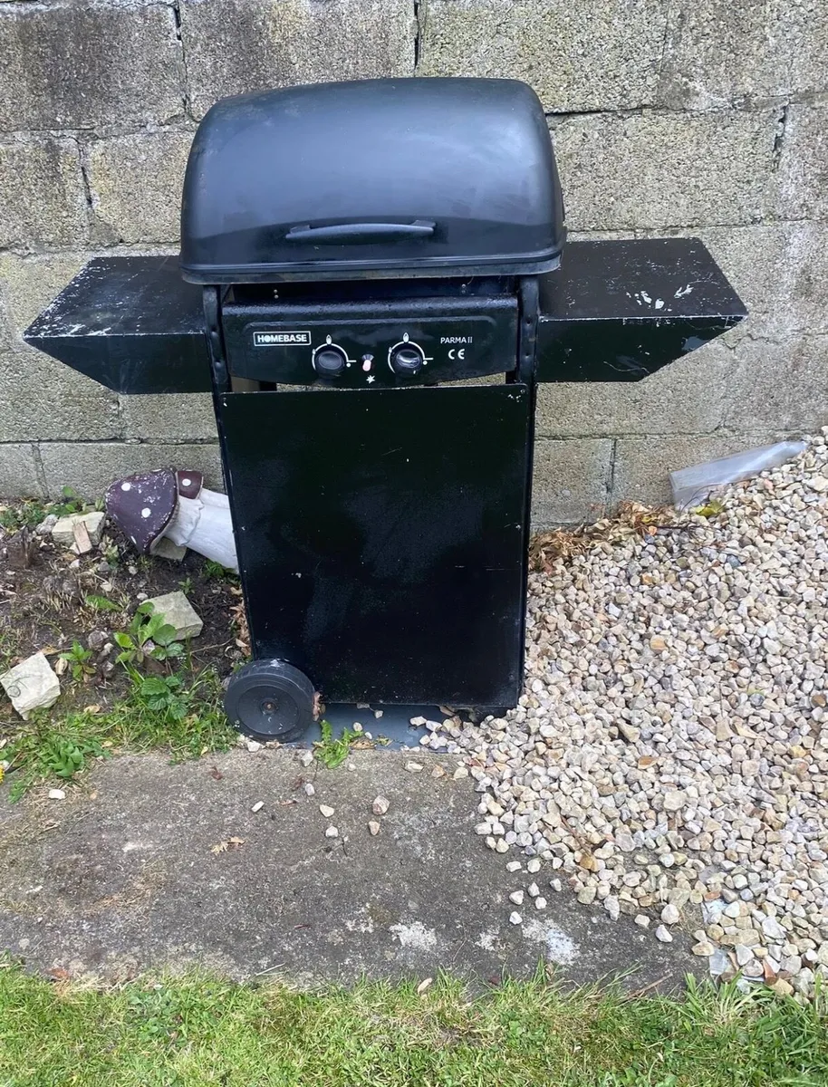 Gas barbecue - Image 1
