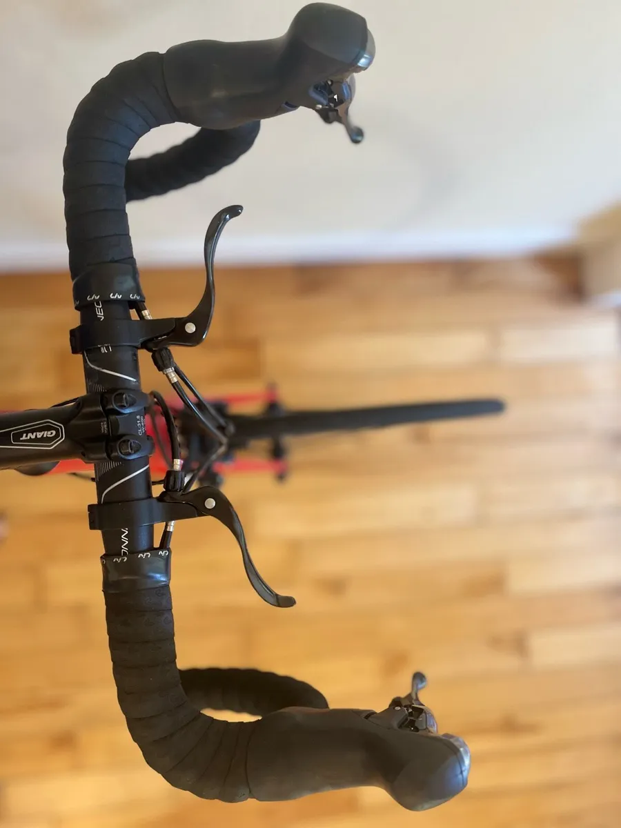 Liv Avail Women’s Road Bike - Image 4
