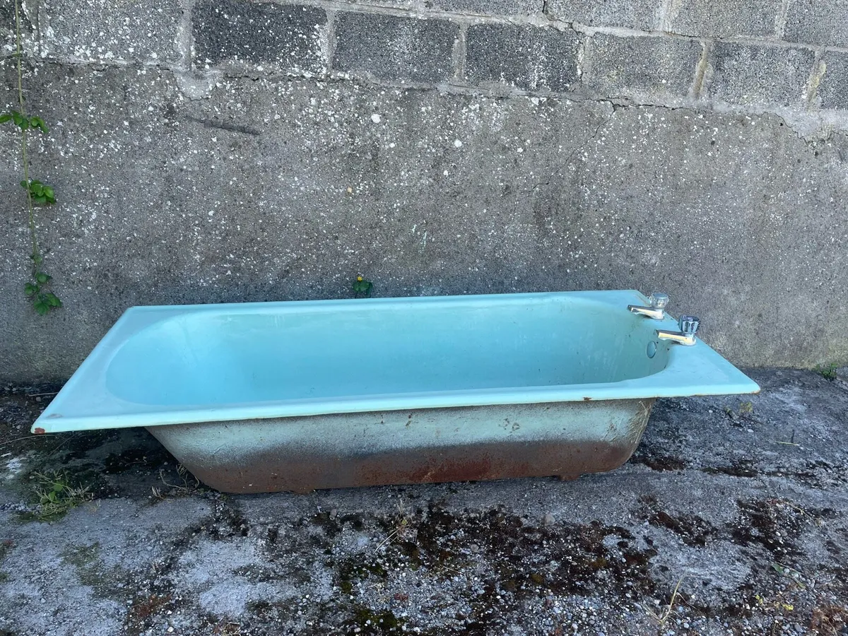 Bath Tub - Image 1