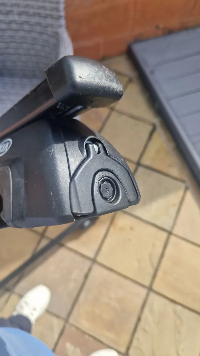 Kia roof bars - Image 2