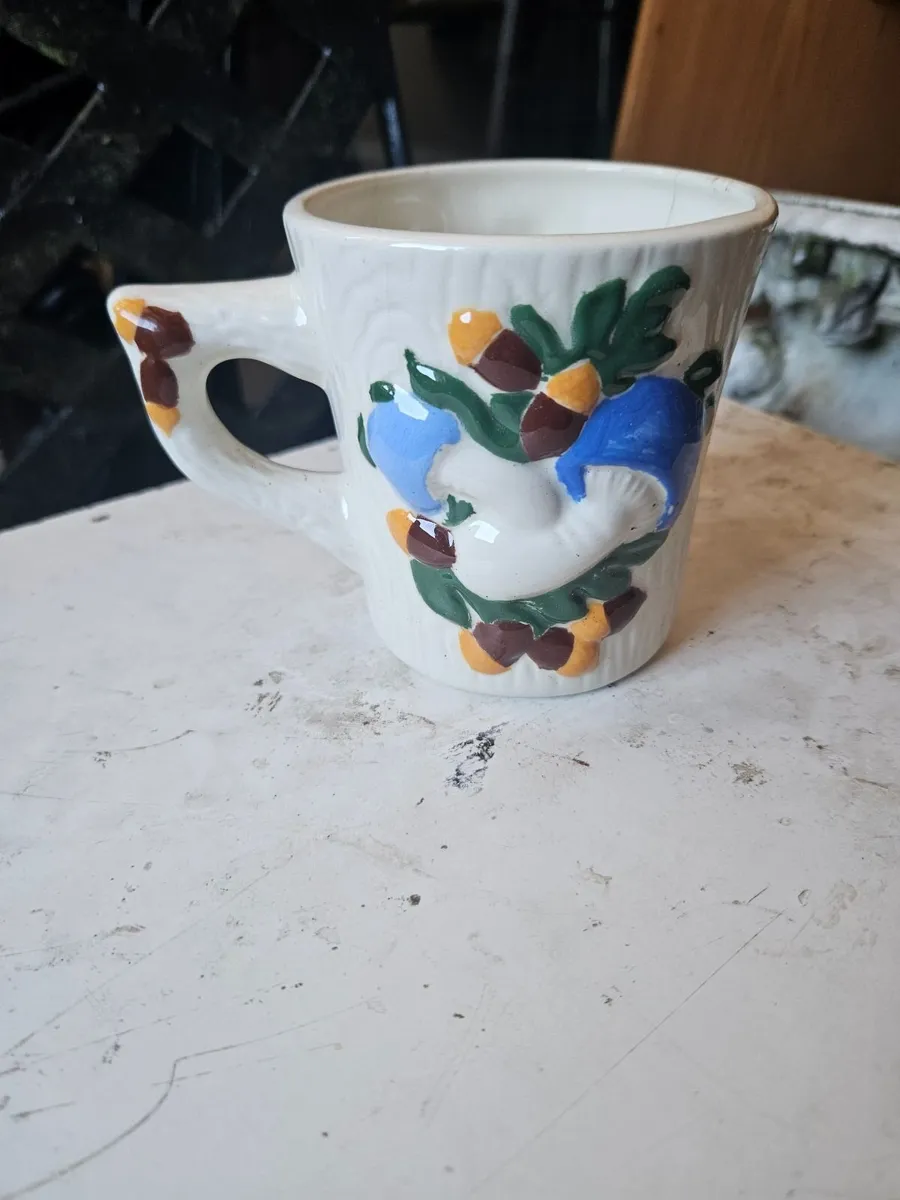 Vintage Arnels Ceramic Relief Mushroom Cup - Image 1