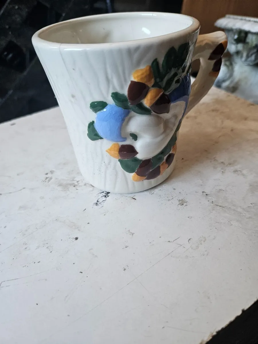 Vintage Arnels Ceramic Relief Mushroom Cup - Image 2