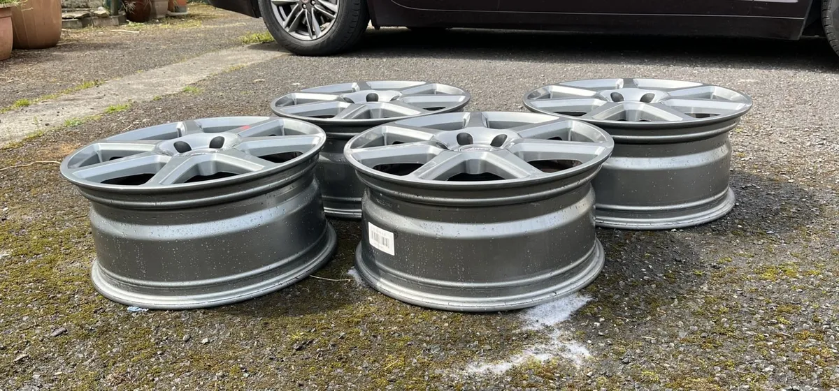 17x7.5 Autec alloys for sale - Image 2