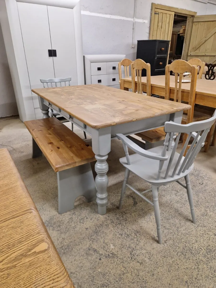 Vintage farmhouse table, 2 chairs, 2 benches - Image 2