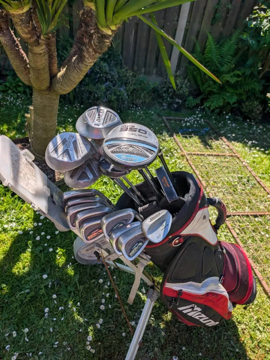 Cheap set of adult Golf clubs - Image 2