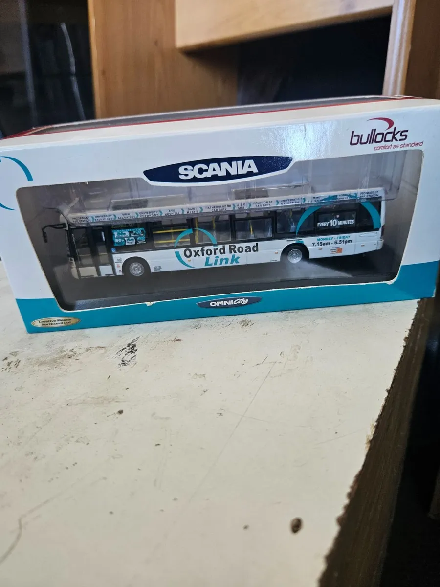 Corgi Bus - Image 2