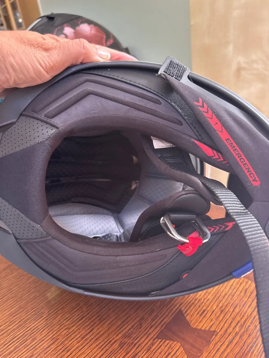 Shark Helmet - Image 2