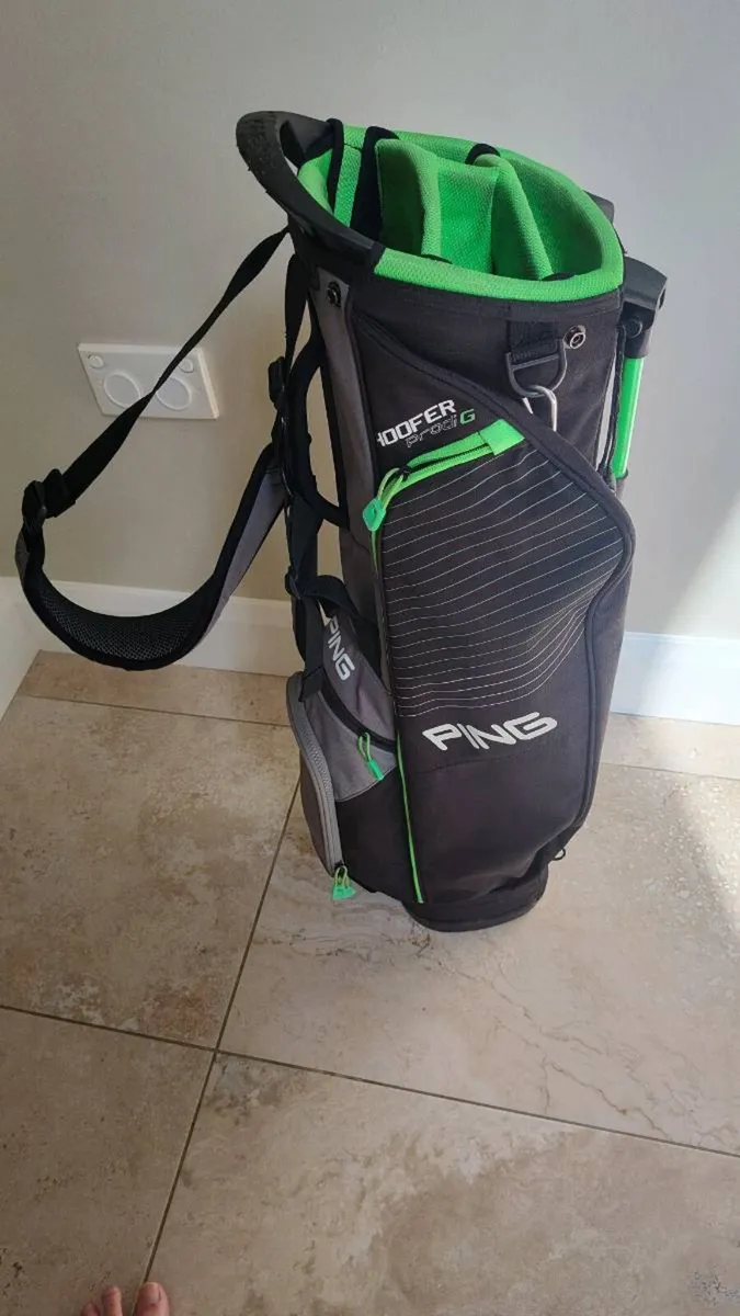 Ping Hoofer ProdiG golf bag - Image 1