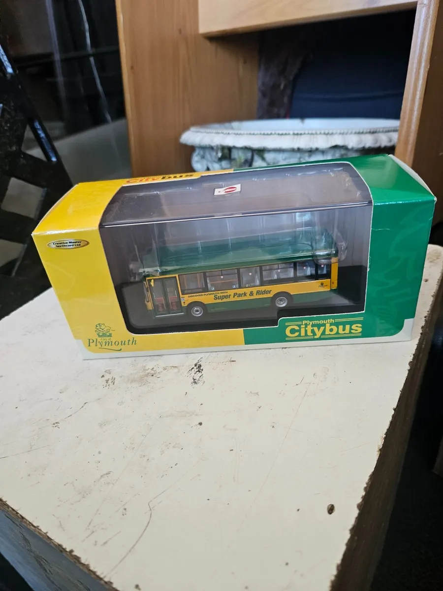 Corgi Bus - Image 1