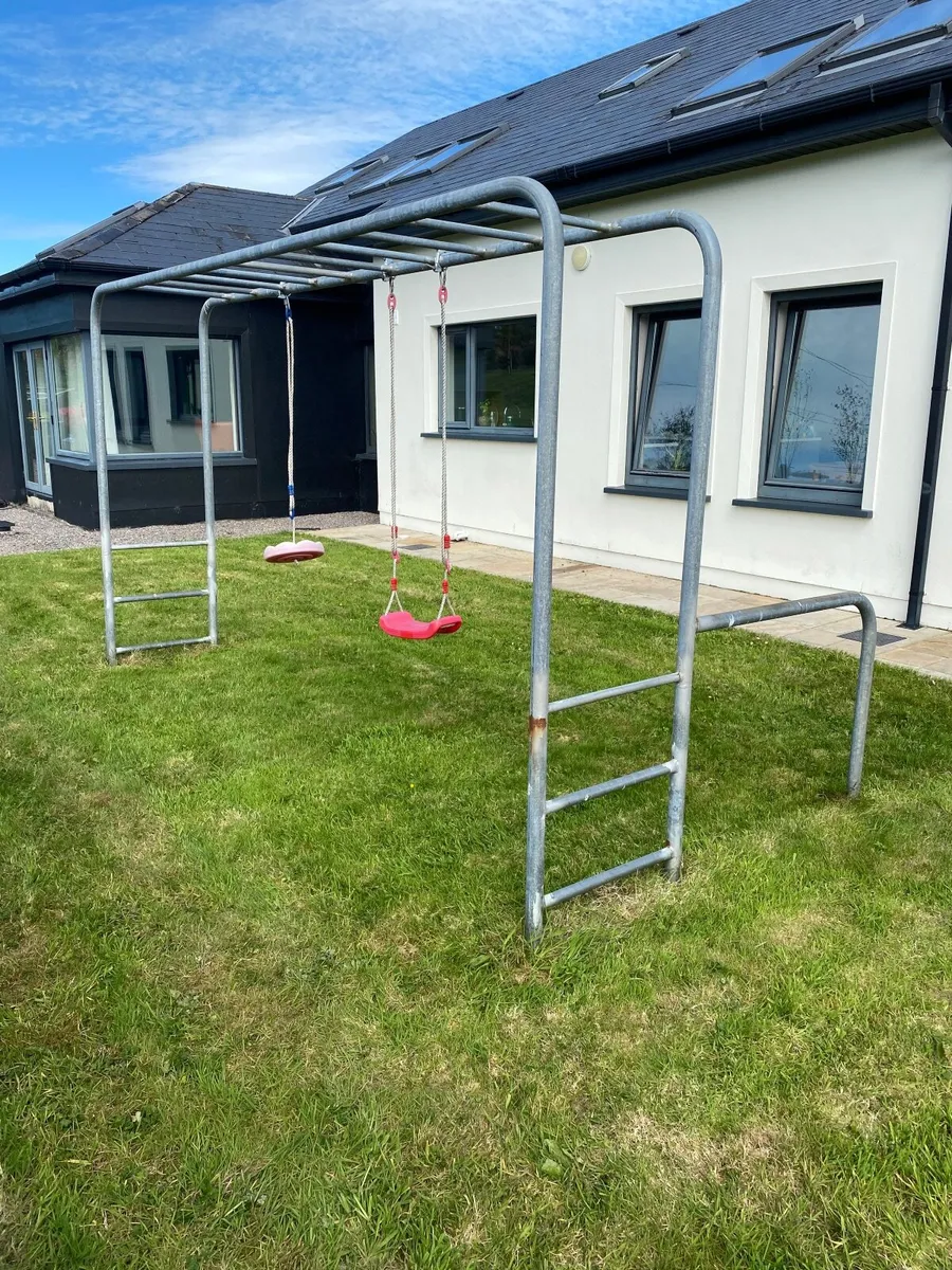 Monkey bars with swing set - Image 1