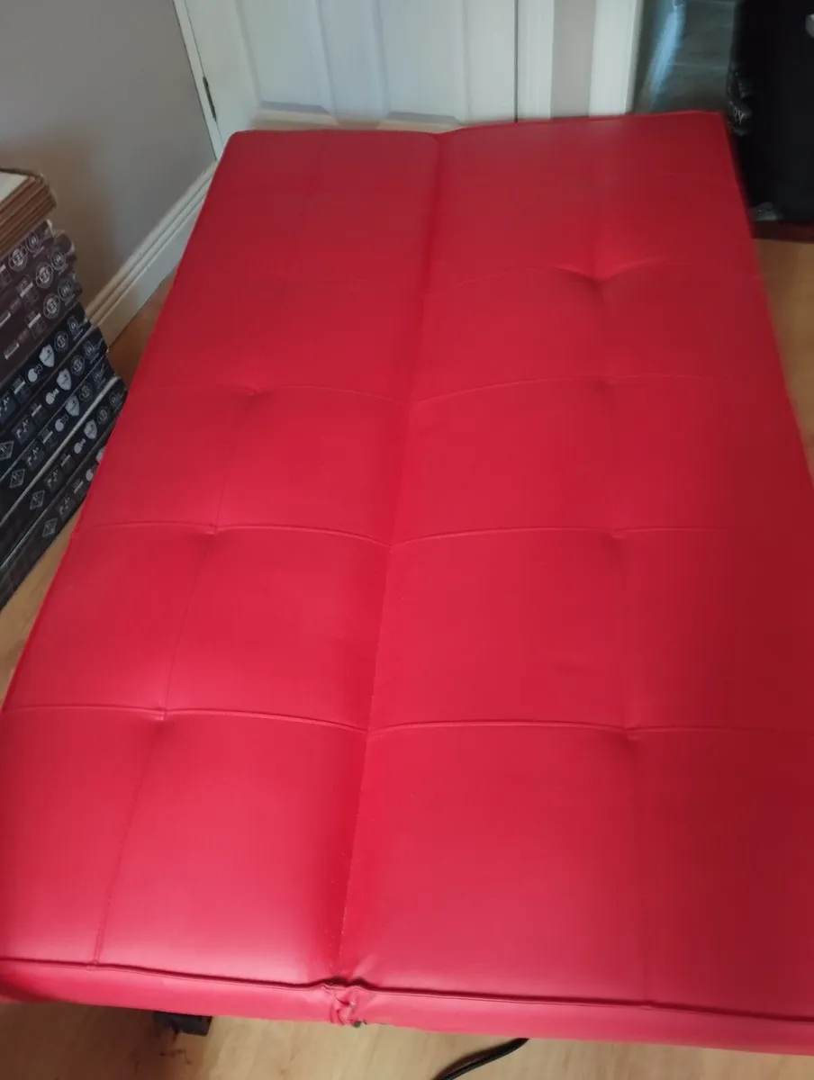 Leather sofa bed - Image 1