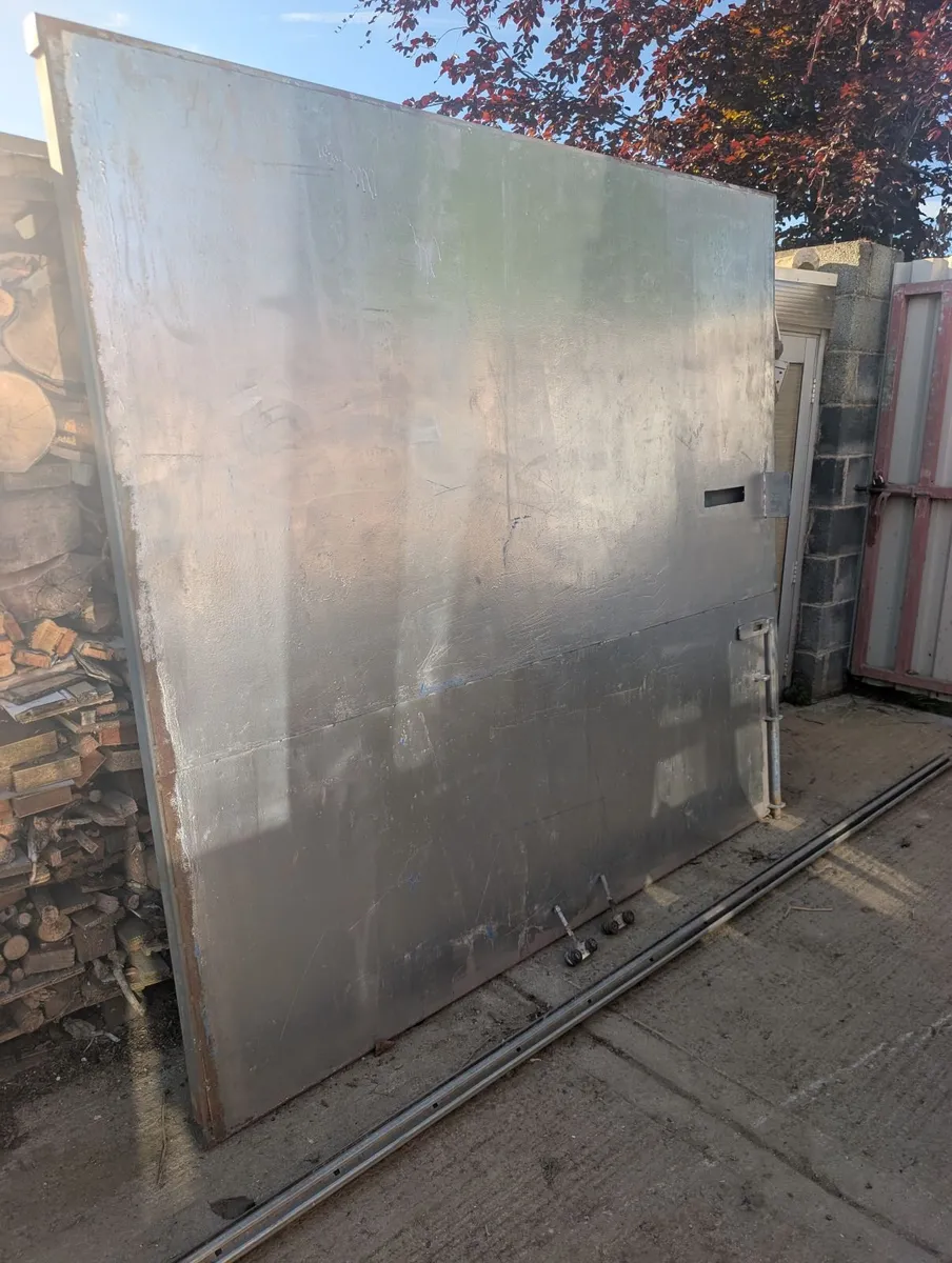 Sliding steel gate - Image 2
