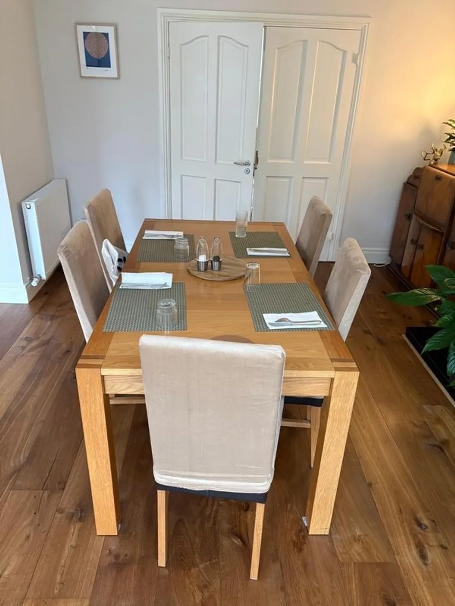 Dining Table and 6 chairs