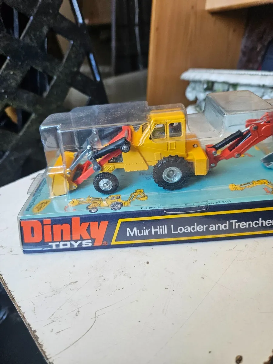 Dinky 1970's Muir Hill Loader and Trencher - Image 2
