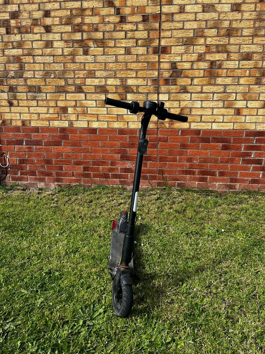 E scooter - Image 1