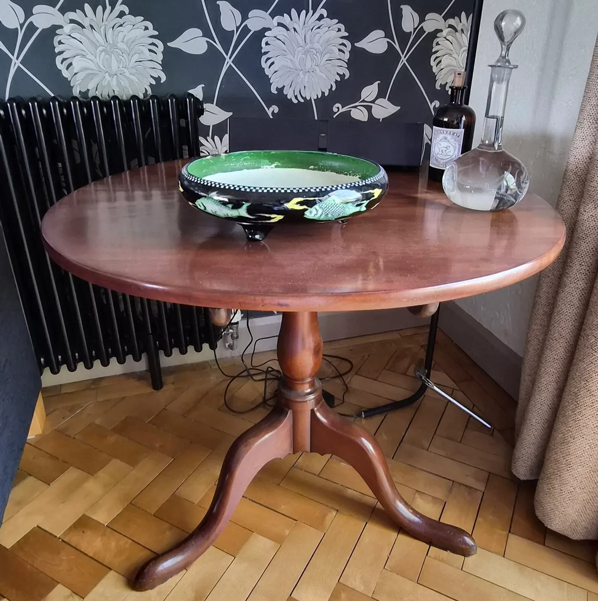 Antique Mahogany Side Table - Image 1