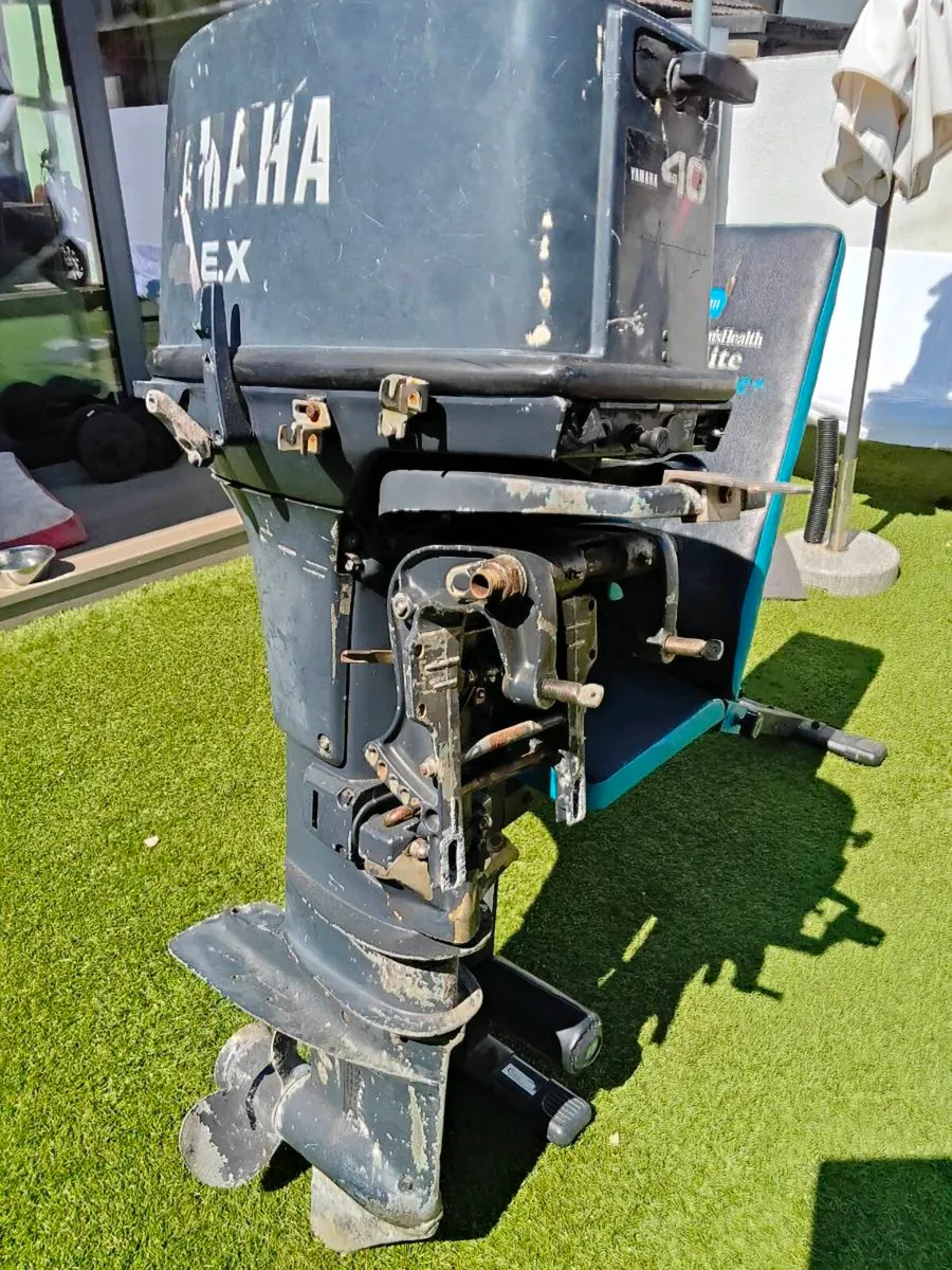Yamaha 40Hp Outboard - 2 Stroke - Long Shaft - Image 2