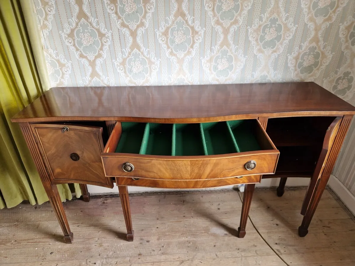 Sideboard - Image 3