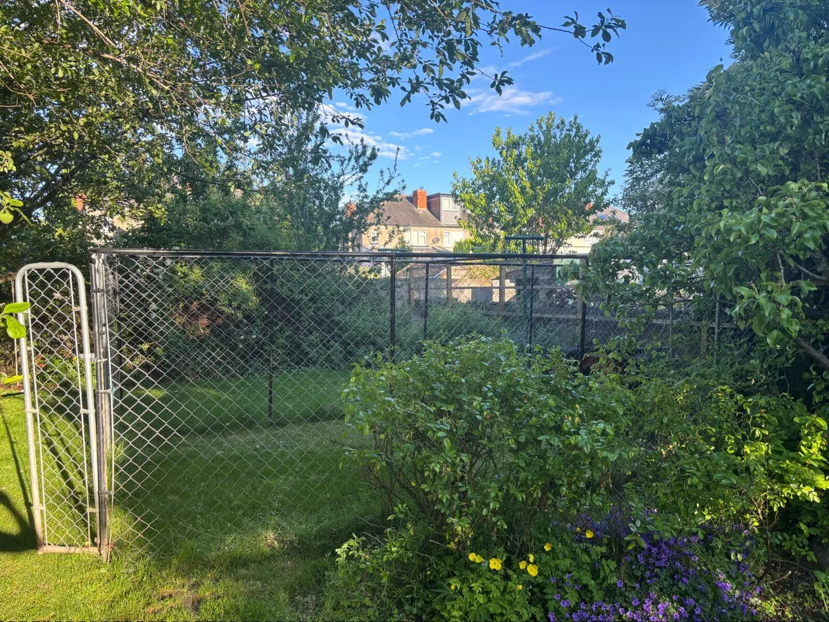 Dog pen - Image 3