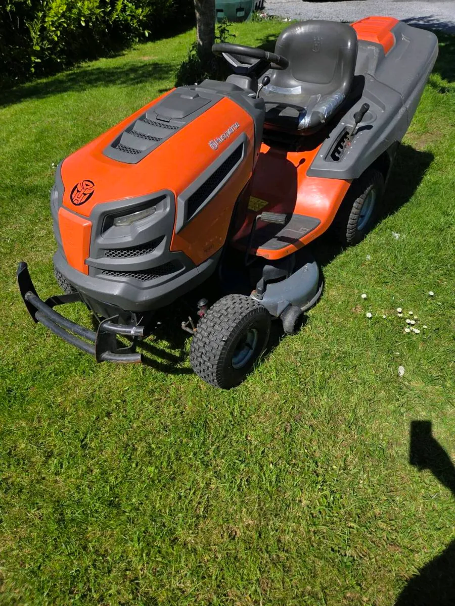 Husqvarna ride on mower - Image 1