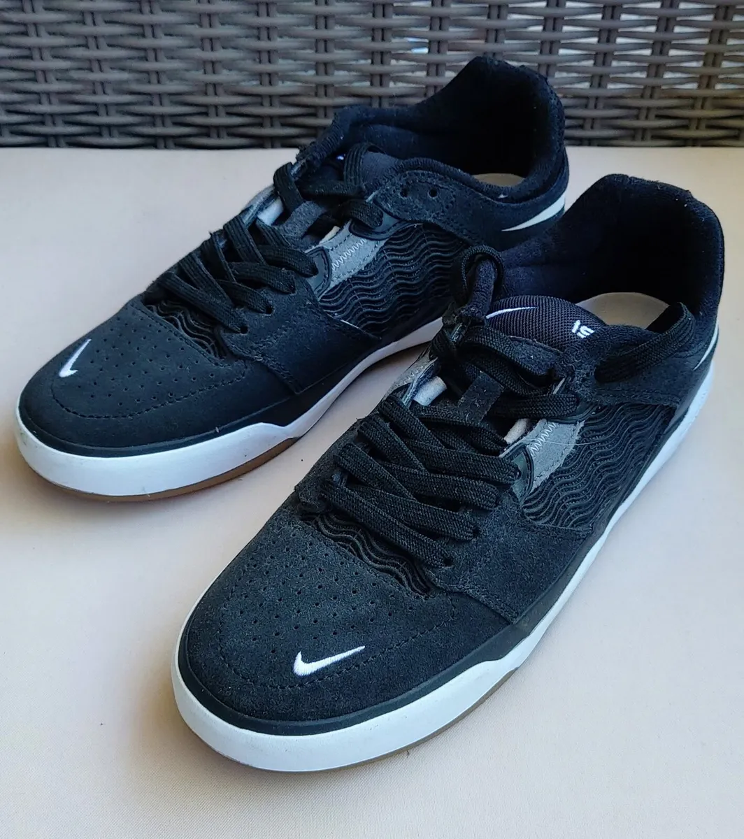 NIKE ISHOD black size UK 5.5 / EU 38.5 / 24 cm - Image 1