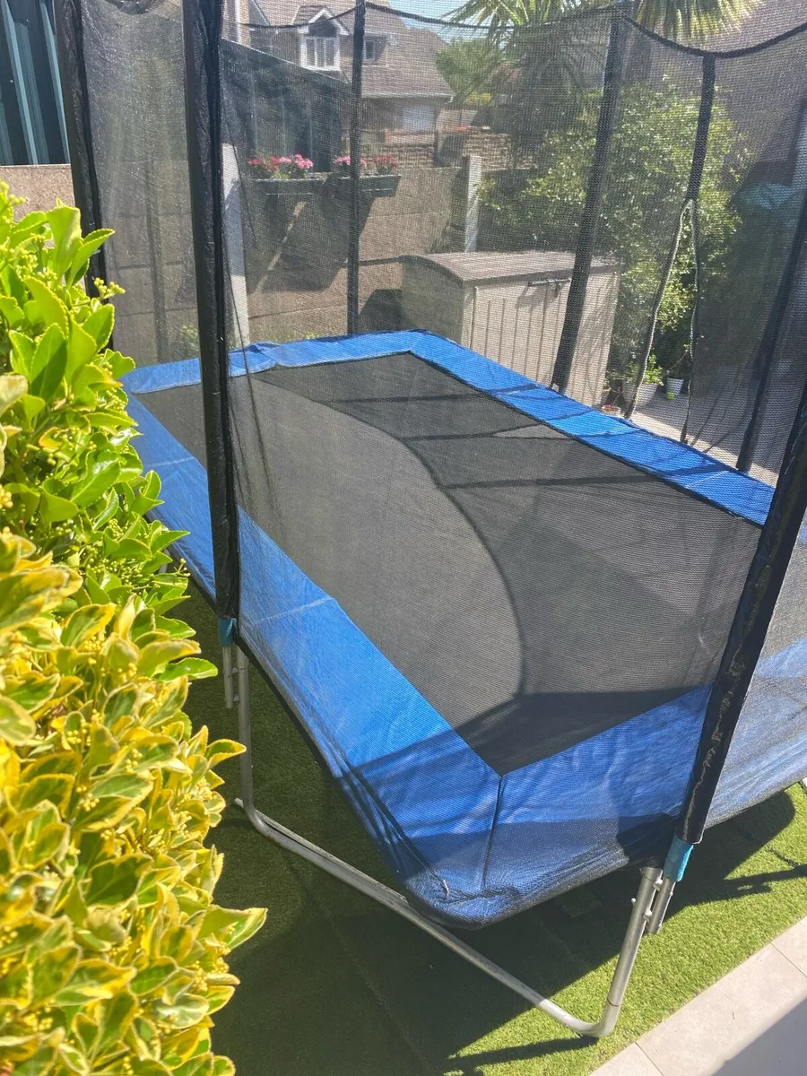 Trampoline 8 x 12 ft. - Image 2