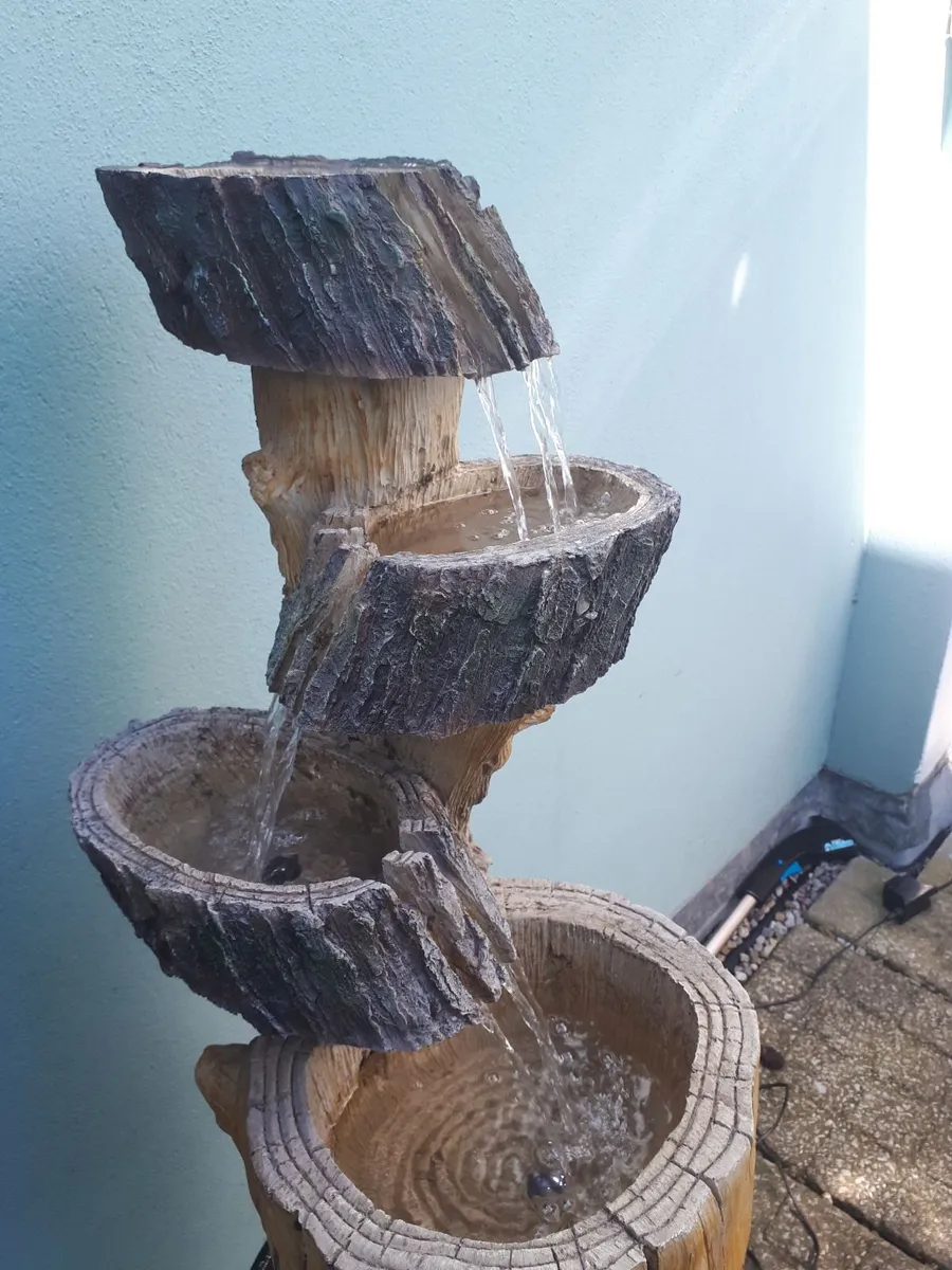 Water feature - Image 2