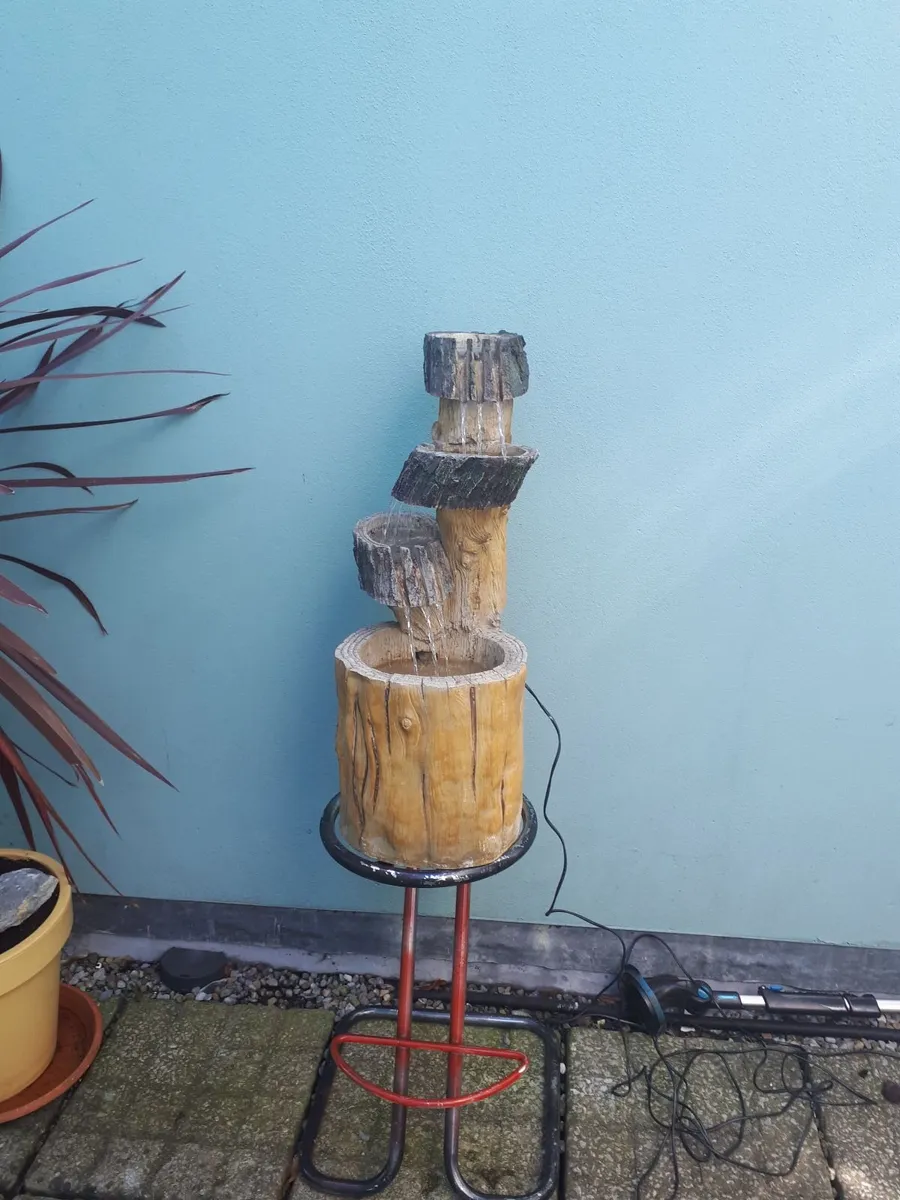 Water feature - Image 1