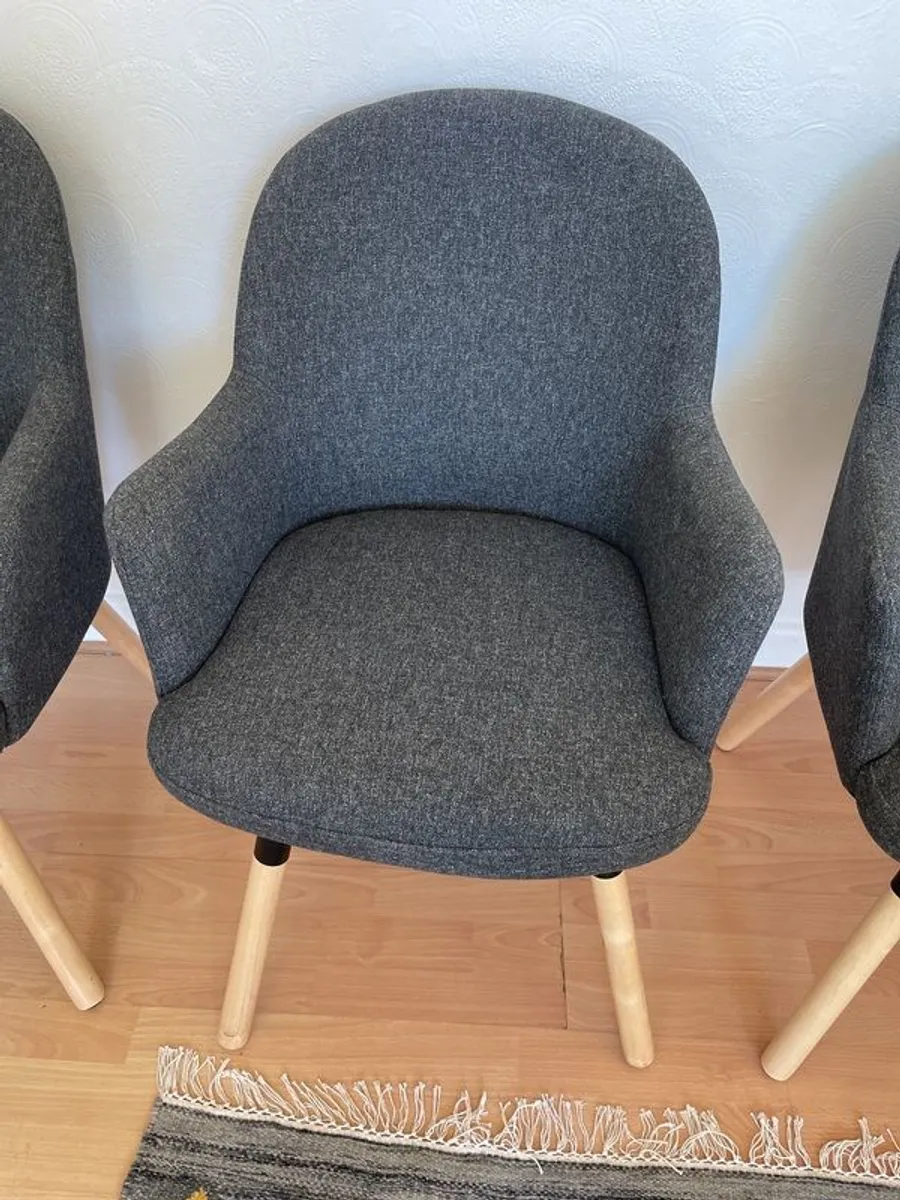 Ikea Lisabo Table and Janolof swivel chair - Image 4