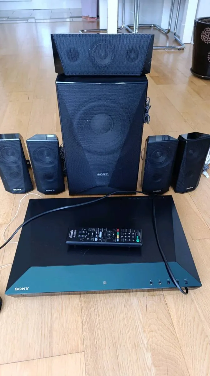 Sony BDV-E3100 Hoe Theatre system - Image 1