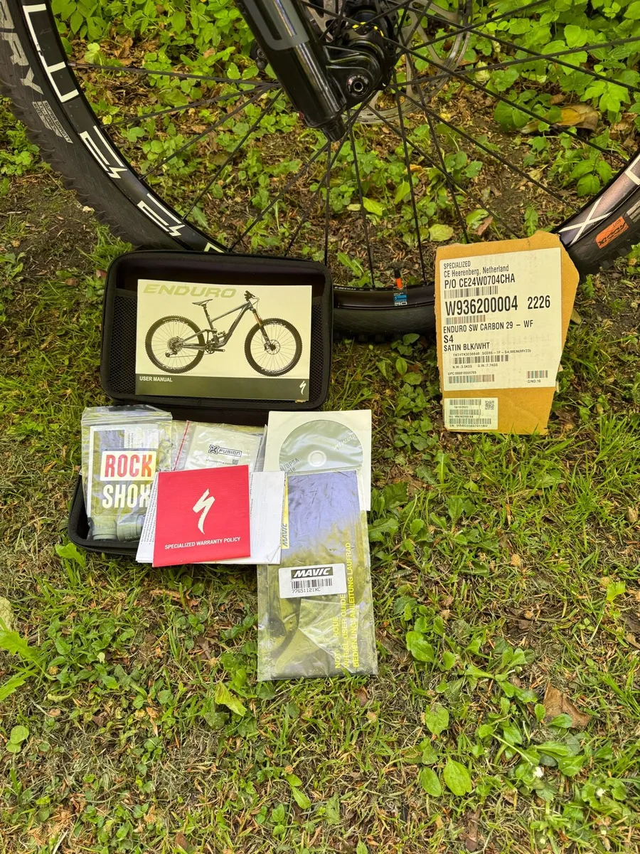 S Works enduro 2023 - Image 3