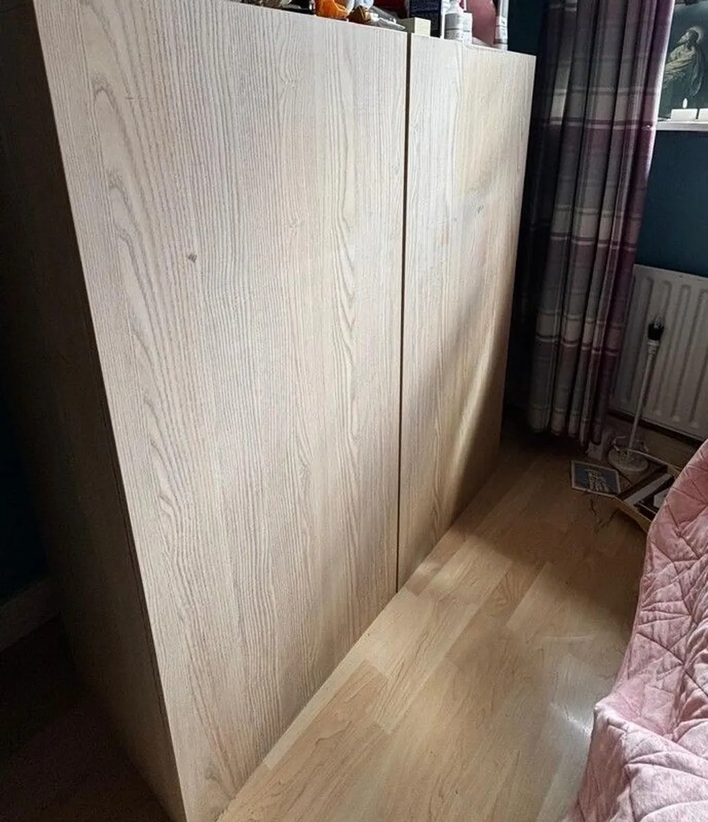 Free Bedroom Storage Press - Image 3