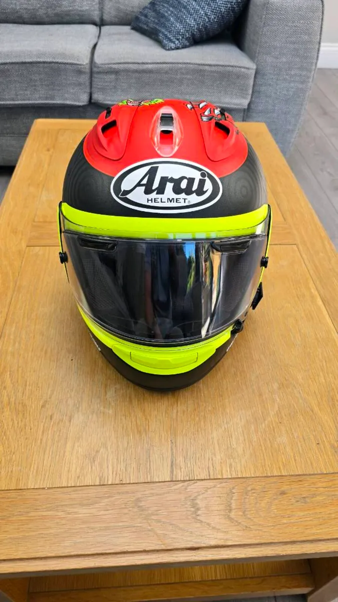 Arai RX-7V Tatsuki Helmet - Image 2