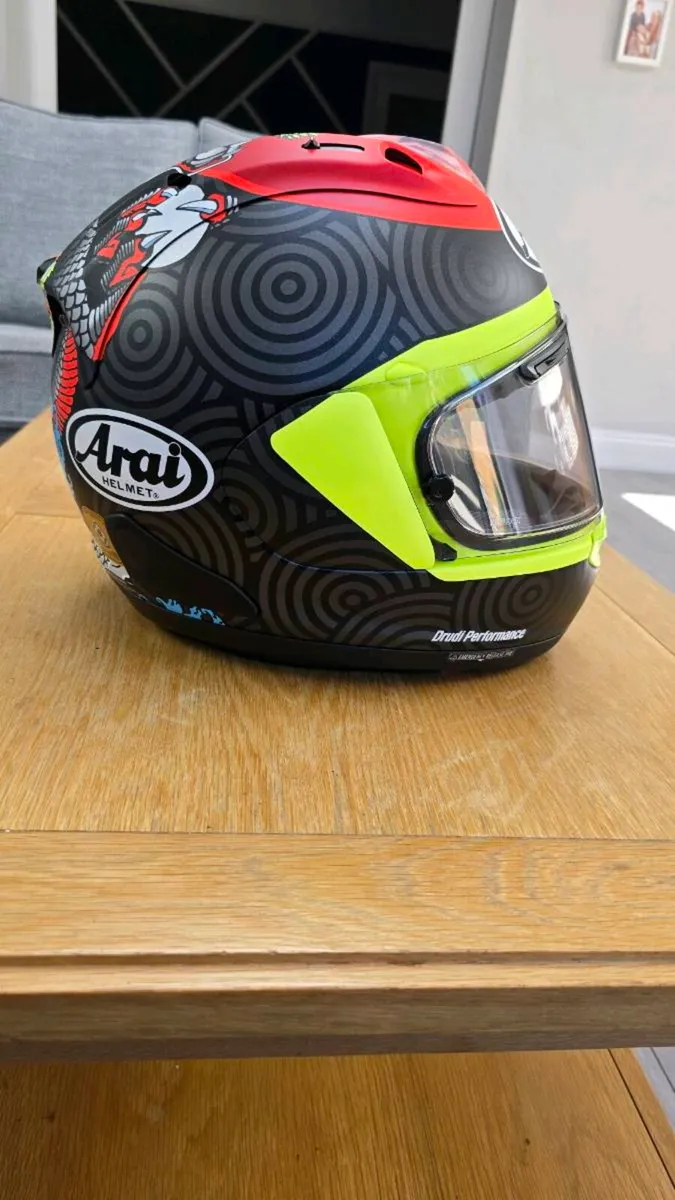 Arai RX-7V Tatsuki Helmet - Image 3