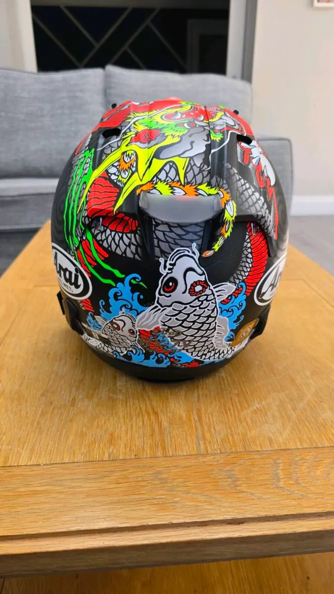 Arai RX-7V Tatsuki Helmet - Image 4