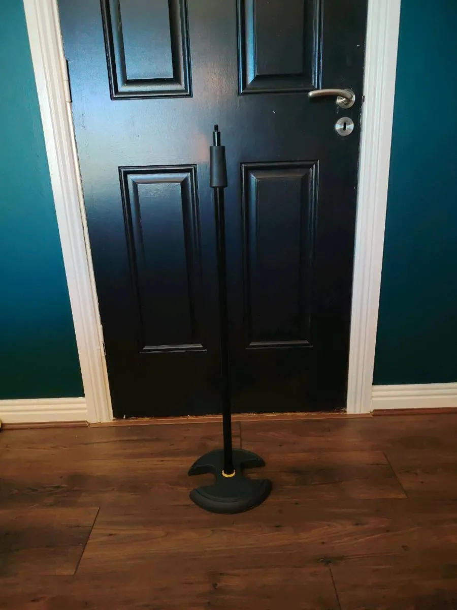 Mic stand