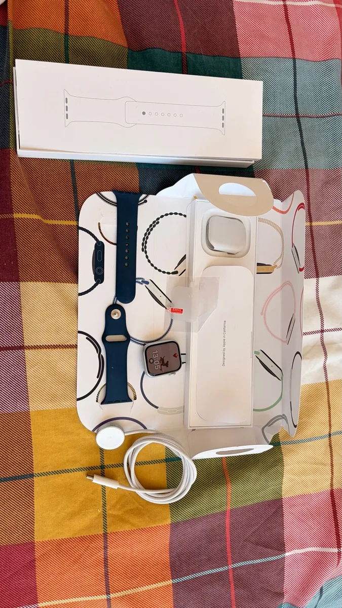 Apple Watch - Image 3