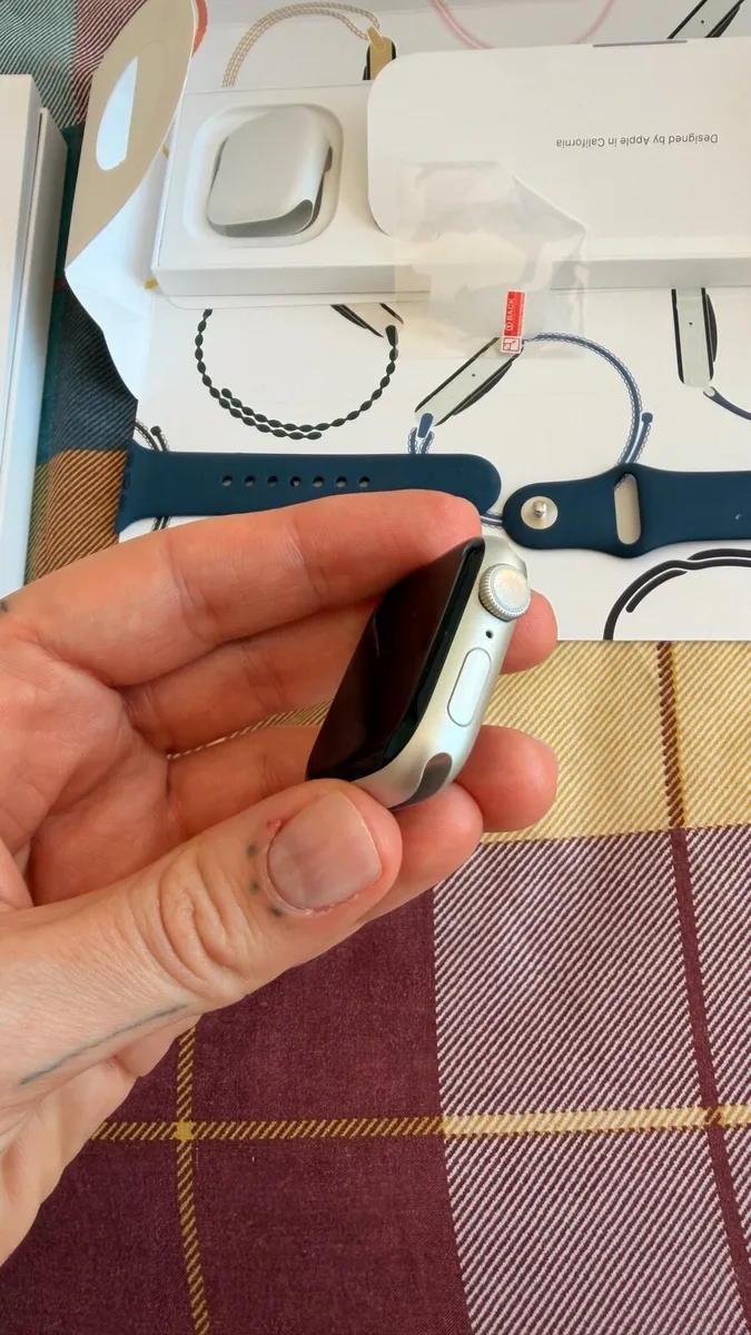 Apple Watch - Image 4