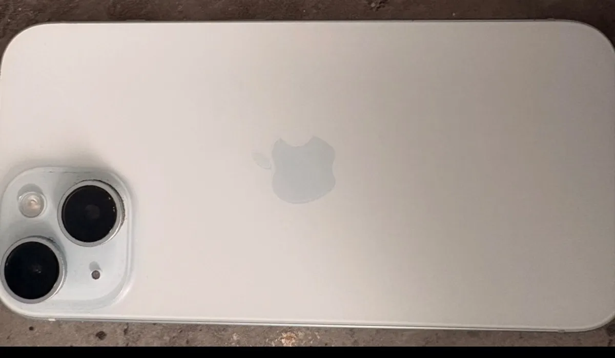 Iphone 15 - Image 2