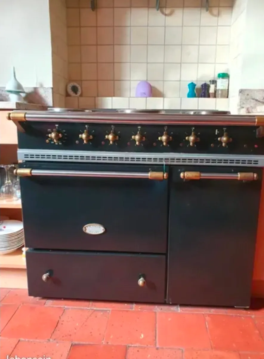 Lacanche cooker Wanted