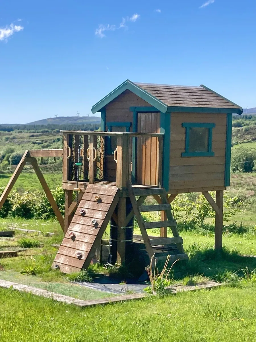 Play house - Image 1