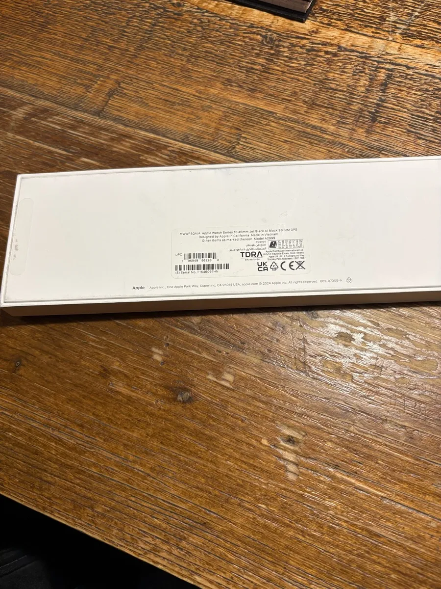 Apple Watch Series 10 46mm Jet Black - Image 3
